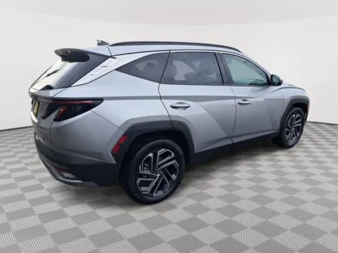 More photos of 2026 Hyundai Tucson Hybrid Limited at Auburn CDJR, WA