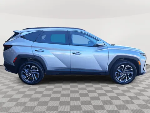 More photos of 2026 Hyundai Tucson Hybrid Limited at Auburn CDJR, WA