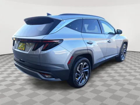 More photos of 2026 Hyundai Tucson Hybrid Limited at Auburn CDJR, WA