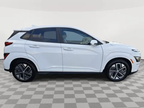 More photos of 2023 Hyundai Kona Electric Limited at Auburn CDJR, WA