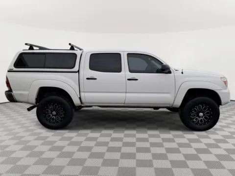 More photos of 2013 Toyota Tacoma at Auburn CDJR, WA