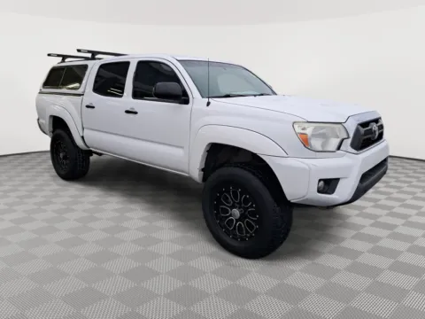 More photos of 2013 Toyota Tacoma at Auburn CDJR, WA