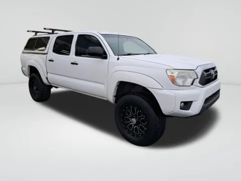Another view of 2013 Toyota Tacoma for sale in Auburn, WA at Auburn CDJR