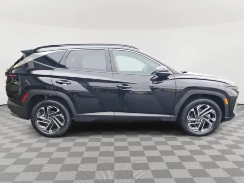 More photos of 2026 Hyundai Tucson Hybrid Limited at Auburn CDJR, WA