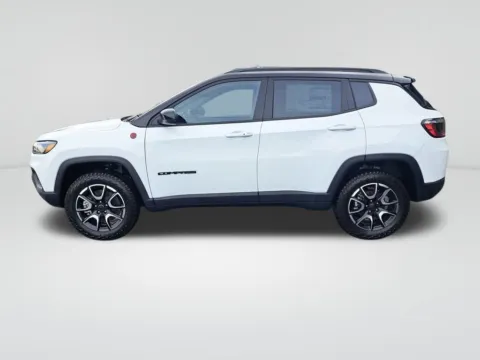Photos of 2026 Jeep Compass Trailhawk for sale in Auburn, WA at Auburn CDJR