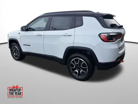 Another view of 2026 Jeep Compass Trailhawk for sale in Auburn, WA at Auburn CDJR