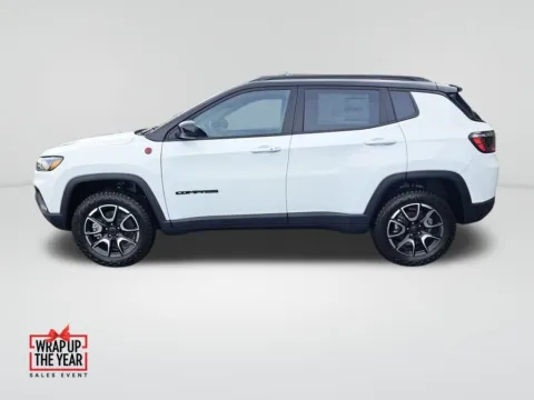 Photos of 2026 Jeep Compass Trailhawk for sale in Auburn, WA at Auburn CDJR
