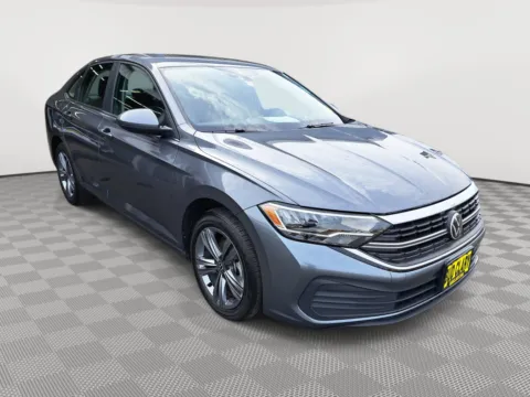 More photos of 2024 Volkswagen Jetta SE at Auburn CDJR, WA