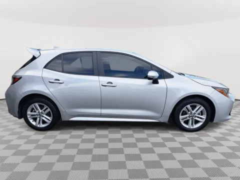 More photos of 2022 Toyota Corolla Hatchback SE at Auburn CDJR, WA
