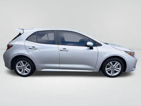 More photos of 2022 Toyota Corolla Hatchback SE at Auburn CDJR, WA