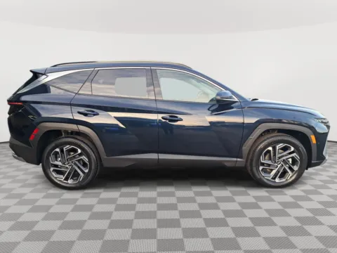 More photos of 2026 Hyundai Tucson Hybrid Limited at Auburn CDJR, WA