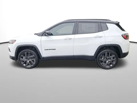 Photos of 2026 Jeep Compass Limited for sale in Auburn, WA at Auburn CDJR