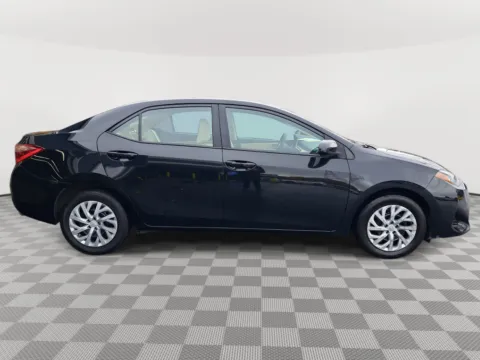 More photos of 2017 Toyota Corolla LE at Auburn CDJR, WA