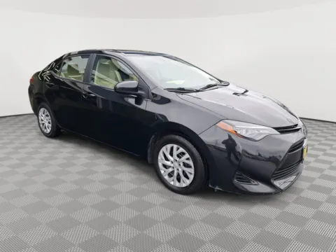 More photos of 2017 Toyota Corolla LE at Auburn CDJR, WA