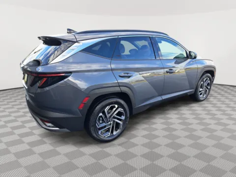 More photos of 2026 Hyundai Tucson Hybrid Limited at Auburn CDJR, WA