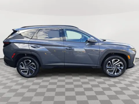 More photos of 2026 Hyundai Tucson Hybrid Limited at Auburn CDJR, WA