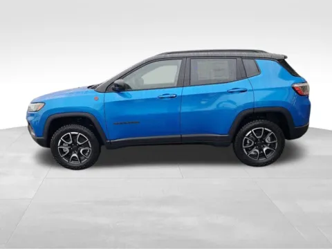 Photos of 2026 Jeep Compass Trailhawk for sale in Auburn, WA at Bud Clary Auburn CDJR
