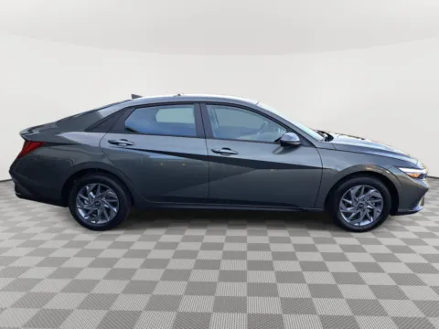 More photos of 2026 Hyundai Elantra Hybrid Blue at Auburn CDJR, WA