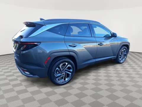 More photos of 2026 Hyundai Tucson Hybrid Limited at Auburn CDJR, WA