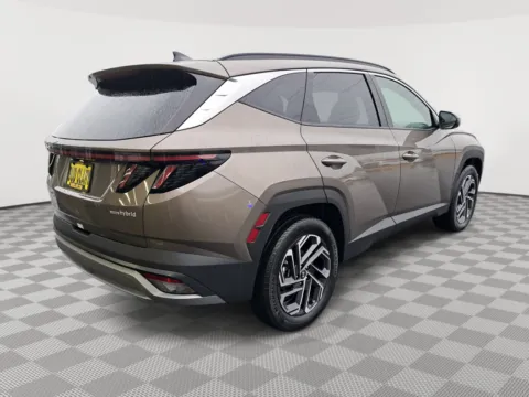 More photos of 2026 Hyundai Tucson Hybrid Limited at Auburn CDJR, WA