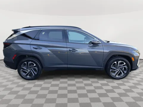 More photos of 2026 Hyundai Tucson Hybrid Limited at Auburn CDJR, WA
