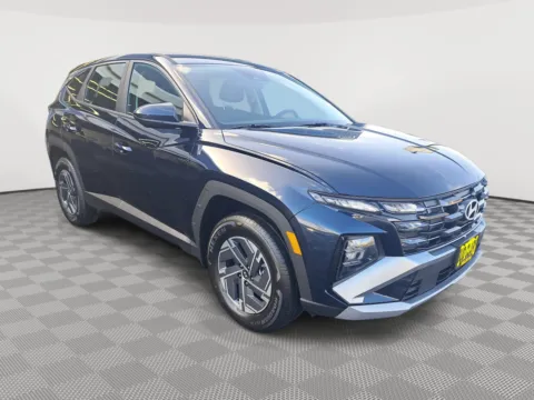 Another view of 2026 Hyundai Tucson Hybrid Blue SE for sale in Auburn, WA at Auburn CDJR