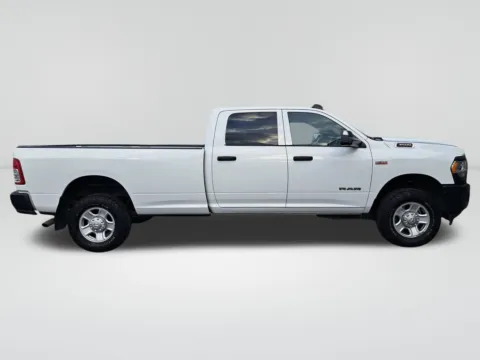 More photos of 2022 Ram 3500 Tradesman at Auburn CDJR, WA