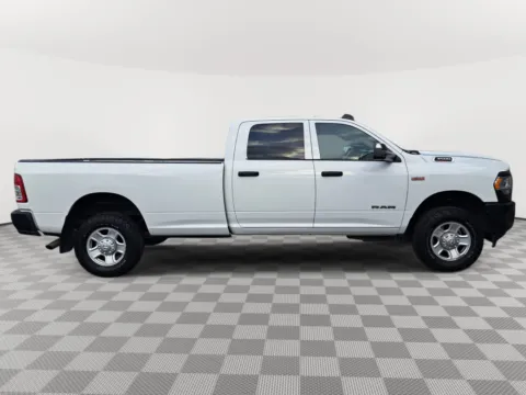 More photos of 2022 Ram 3500 Tradesman at Auburn CDJR, WA