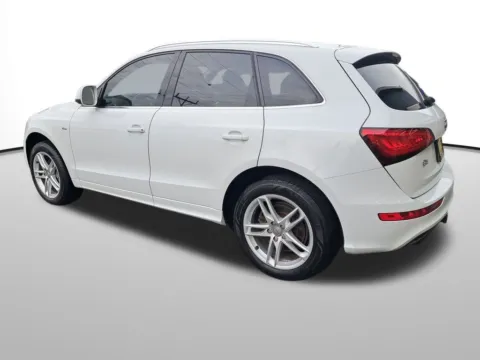 Another view of 2014 Audi Q5 3.0T Premium Plus for sale in Auburn, WA at Auburn CDJR