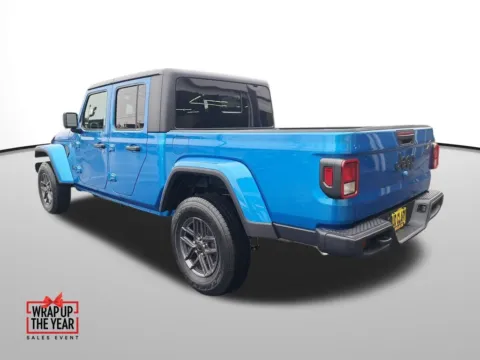 Another view of 2026 Jeep Gladiator Sport S for sale in Auburn, WA at Auburn CDJR