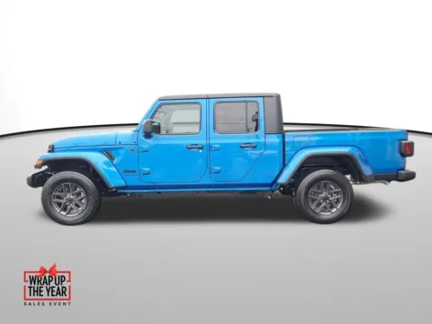 Photos of 2026 Jeep Gladiator Sport S for sale in Auburn, WA at Auburn CDJR
