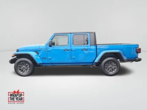 Photos of 2026 Jeep Gladiator Sport S for sale in Auburn, WA at Auburn CDJR