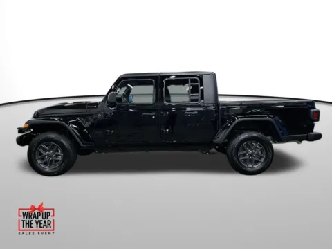 Photos of 2026 Jeep Gladiator Sport S for sale in Auburn, WA at Auburn CDJR