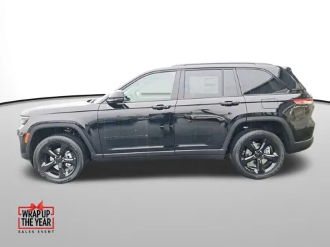 Photos of 2025 Jeep Grand Cherokee for sale in Auburn, WA at Auburn CDJR