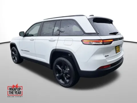 Another view of 2025 Jeep Grand Cherokee for sale in Auburn, WA at Auburn CDJR
