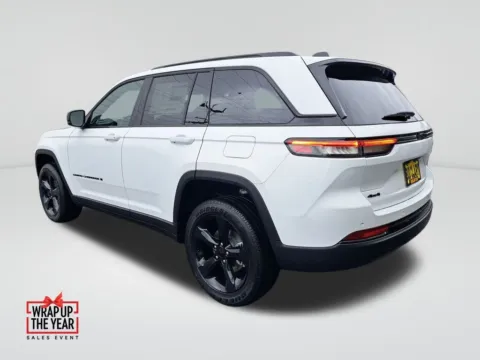 Another view of 2025 Jeep Grand Cherokee for sale in Auburn, WA at Auburn CDJR