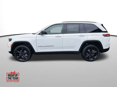 Photos of 2025 Jeep Grand Cherokee for sale in Auburn, WA at Auburn CDJR