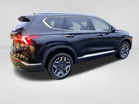 More photos of 2023 Hyundai Santa Fe Limited at Auburn CDJR, WA