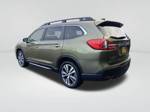 Another view of 2022 Subaru Ascent Touring for sale in Auburn, WA at Auburn CDJR