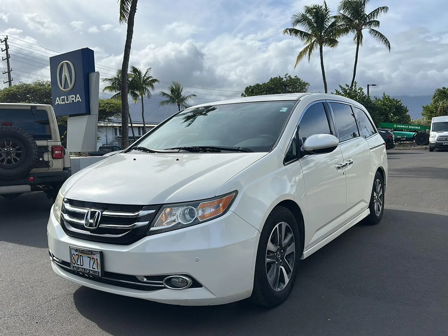 2016 Honda Odyssey Touring Elite's photo