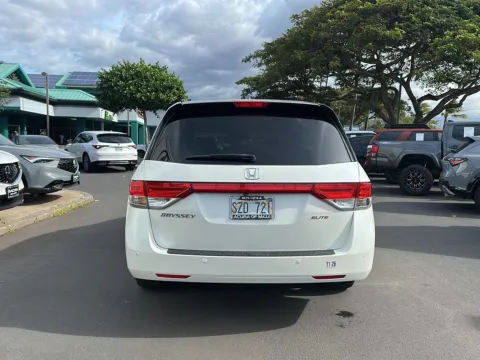 More photos of 2016 Honda Odyssey Touring Elite at Acura of Maui, HI