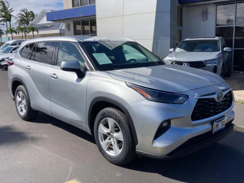 Another view of 2022 Toyota Highlander Hybrid LE for sale in Kahului, HI at Acura of Maui