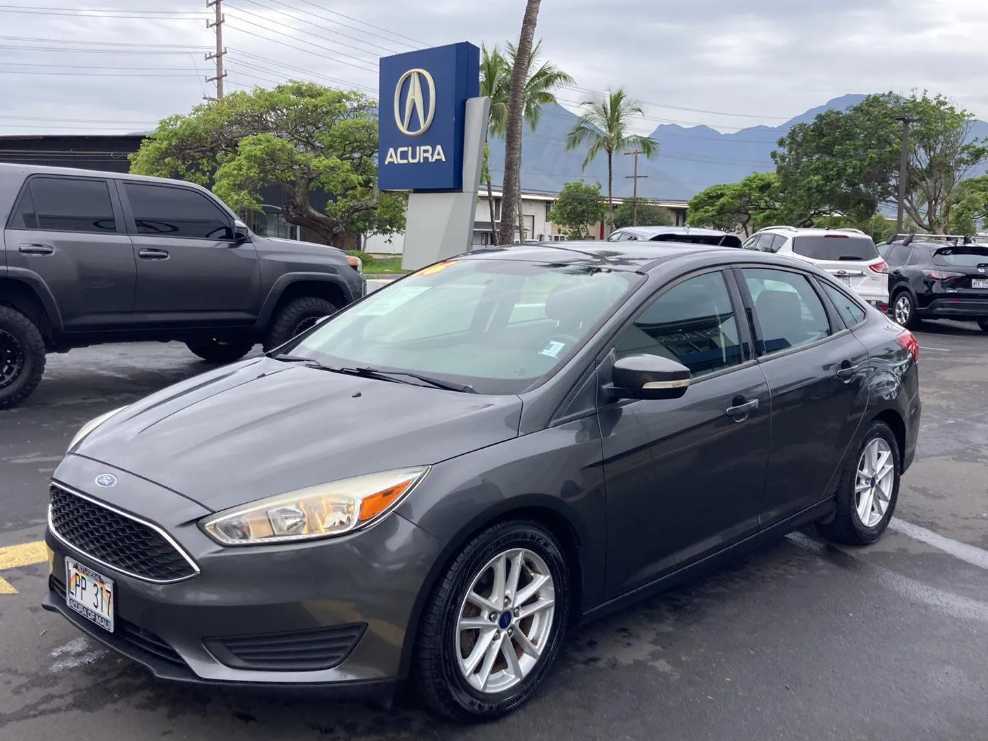 Silver 2016 Ford Focus SE for sale in Kahului, HI