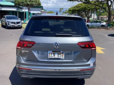 More photos of 2021 Volkswagen Tiguan SE at Acura of Maui, HI