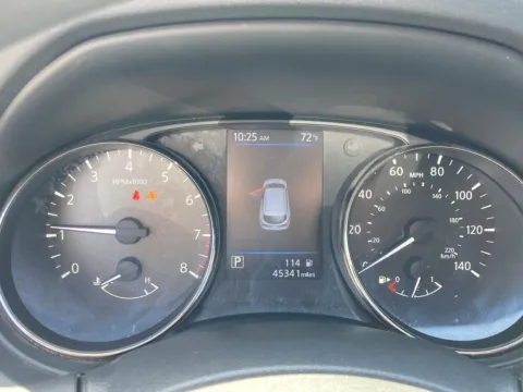 More photos of 2019 Nissan Rogue Sport SV at Acura of Maui, HI