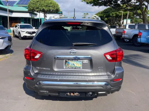 More photos of 2017 Nissan Pathfinder SL at Acura of Maui, HI