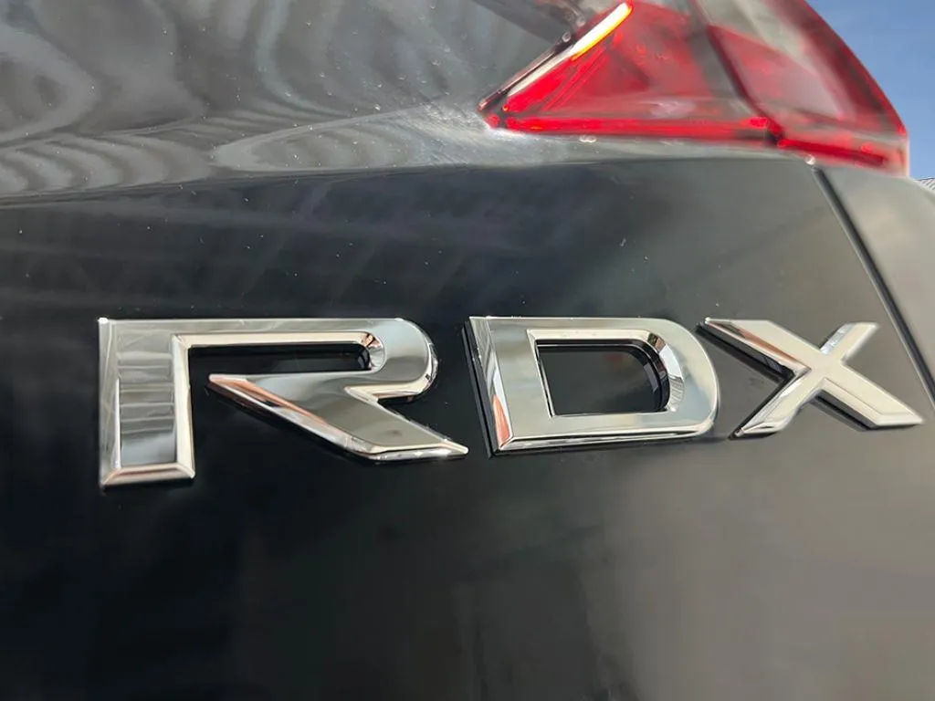 2025 Acura RDX SH-AWD w/Tech at Acura of Maui, photo 5