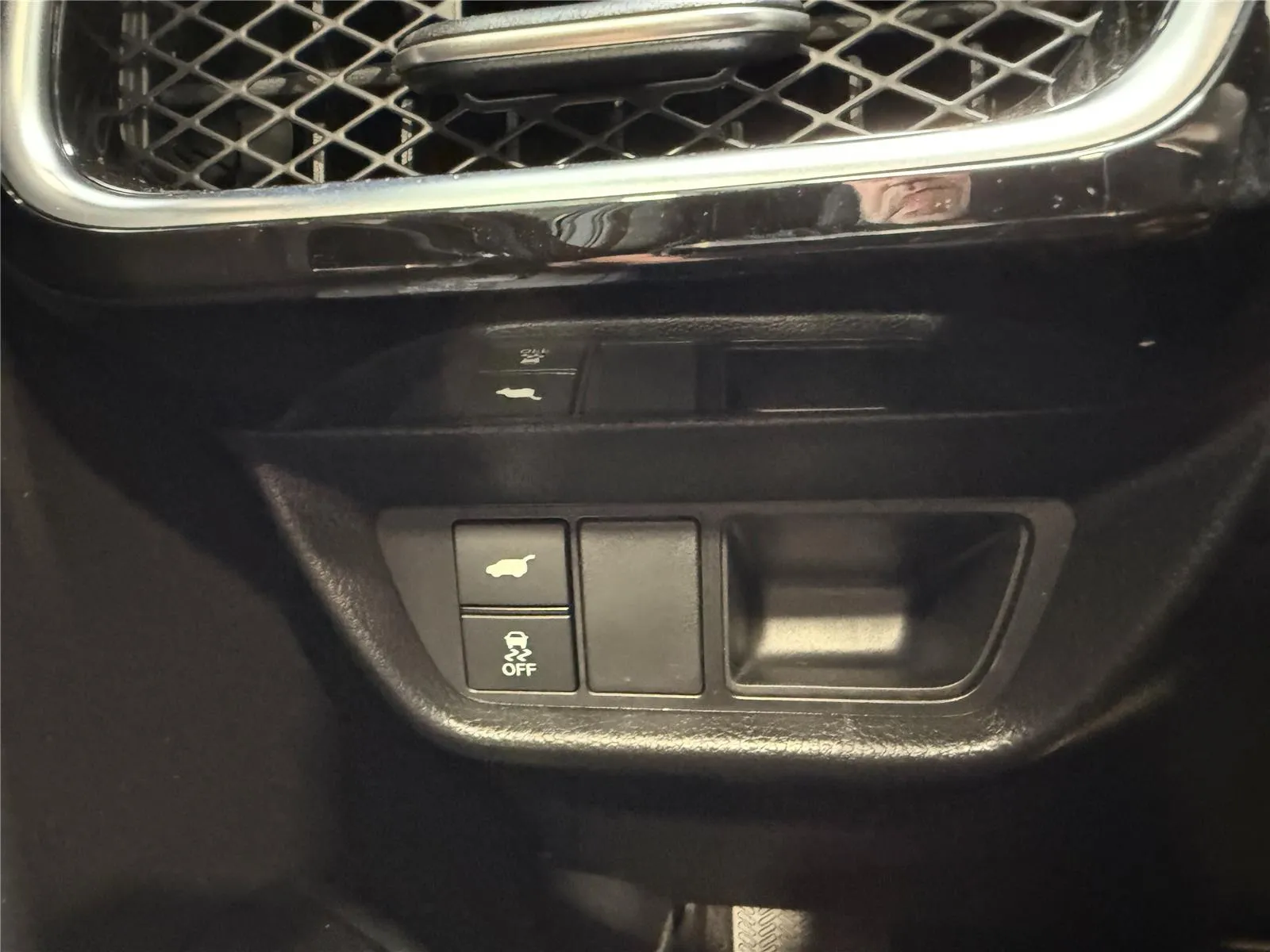 2025 Acura ADX A-Spec Package - Photo 19