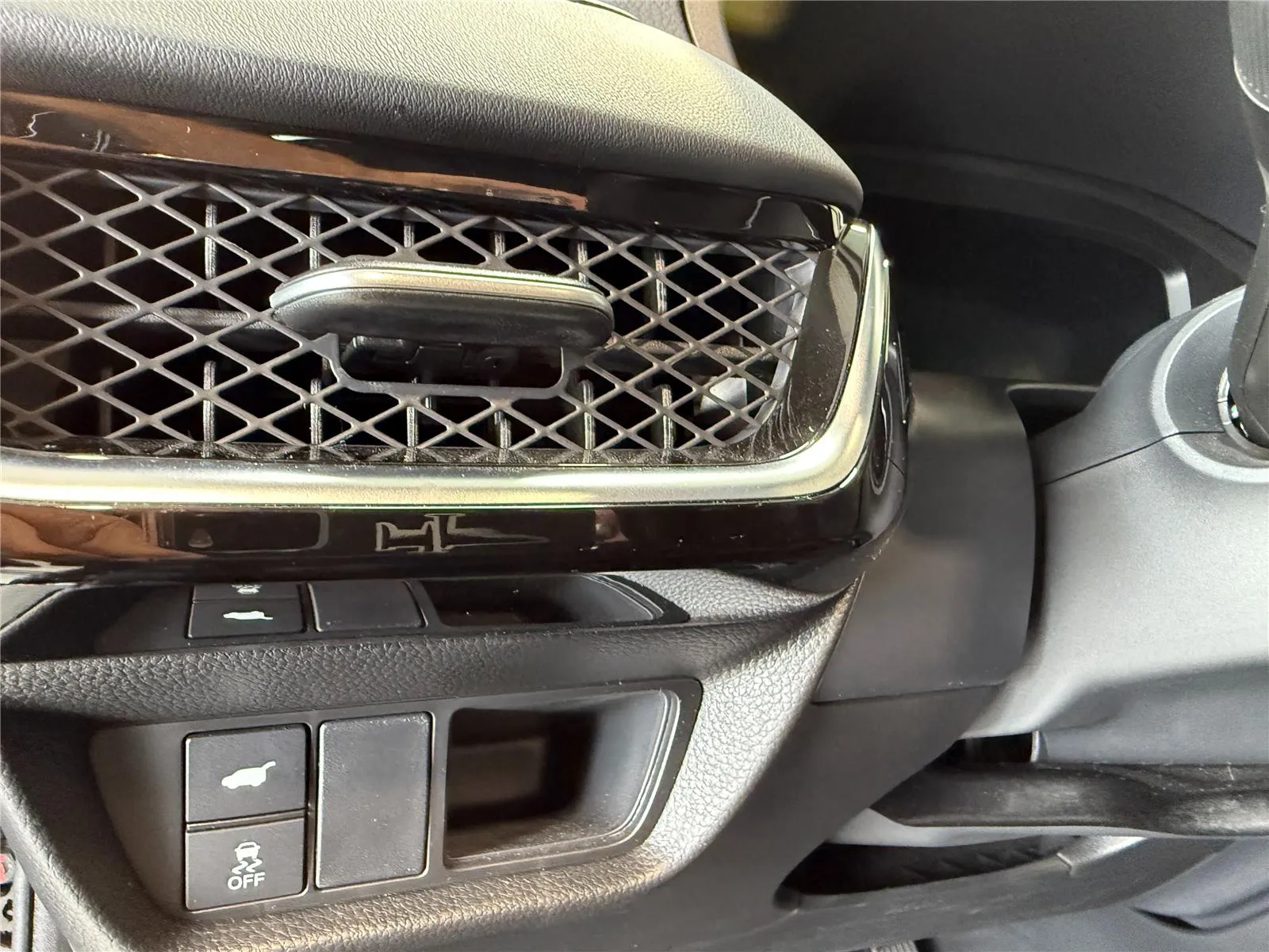 2025 Acura ADX Base - Photo 24