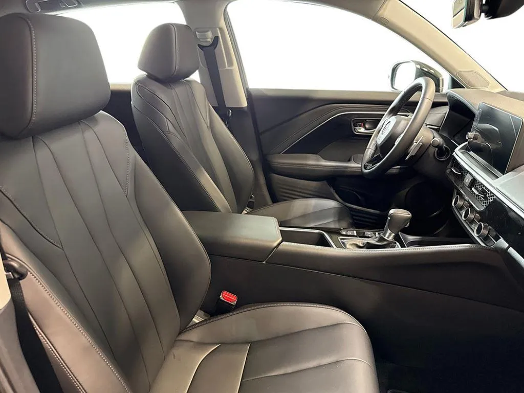 2025 Acura ADX Base - Photo 38